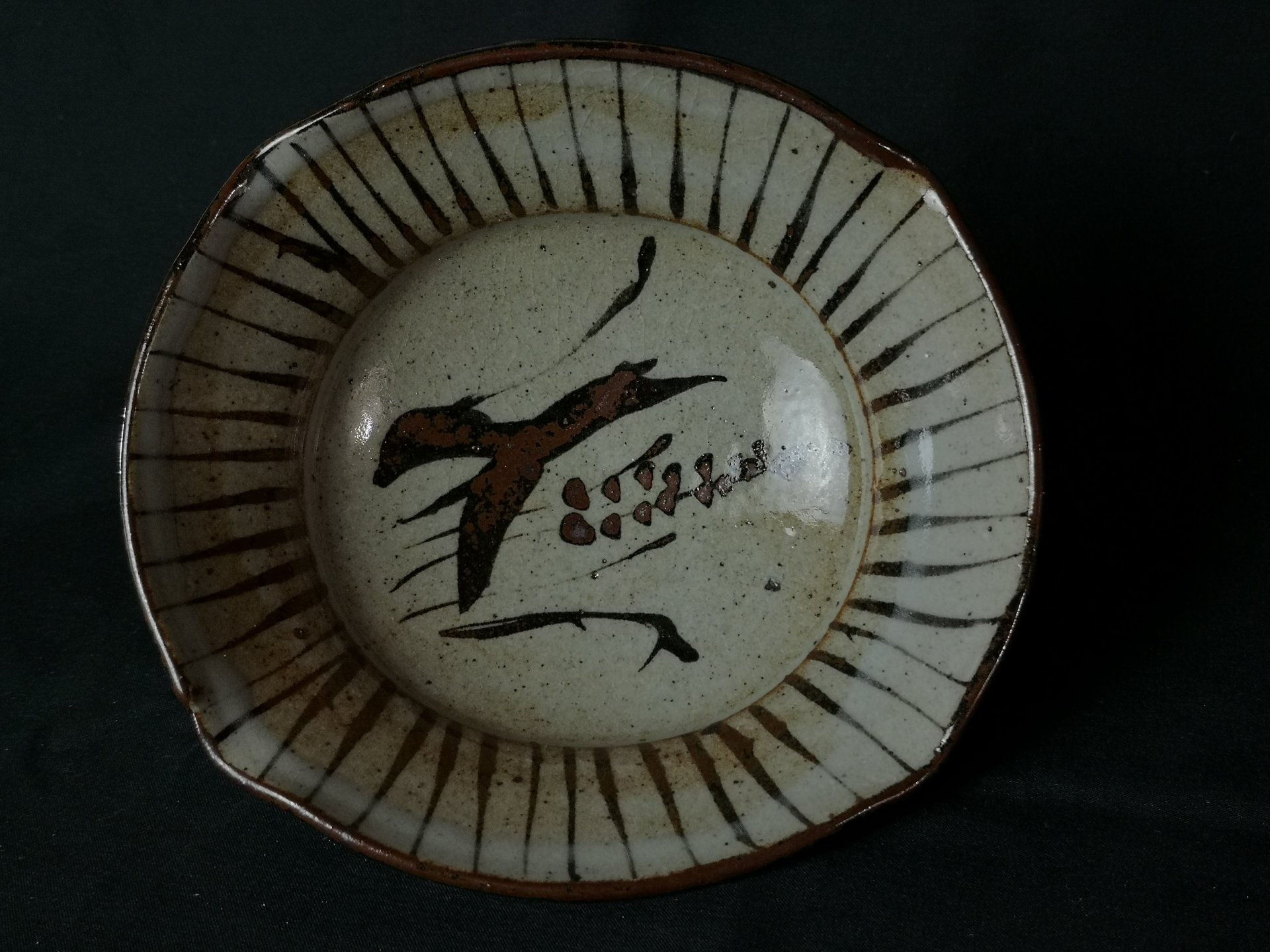 Brush Decorated Oval Karatsu Dish (flower motif)